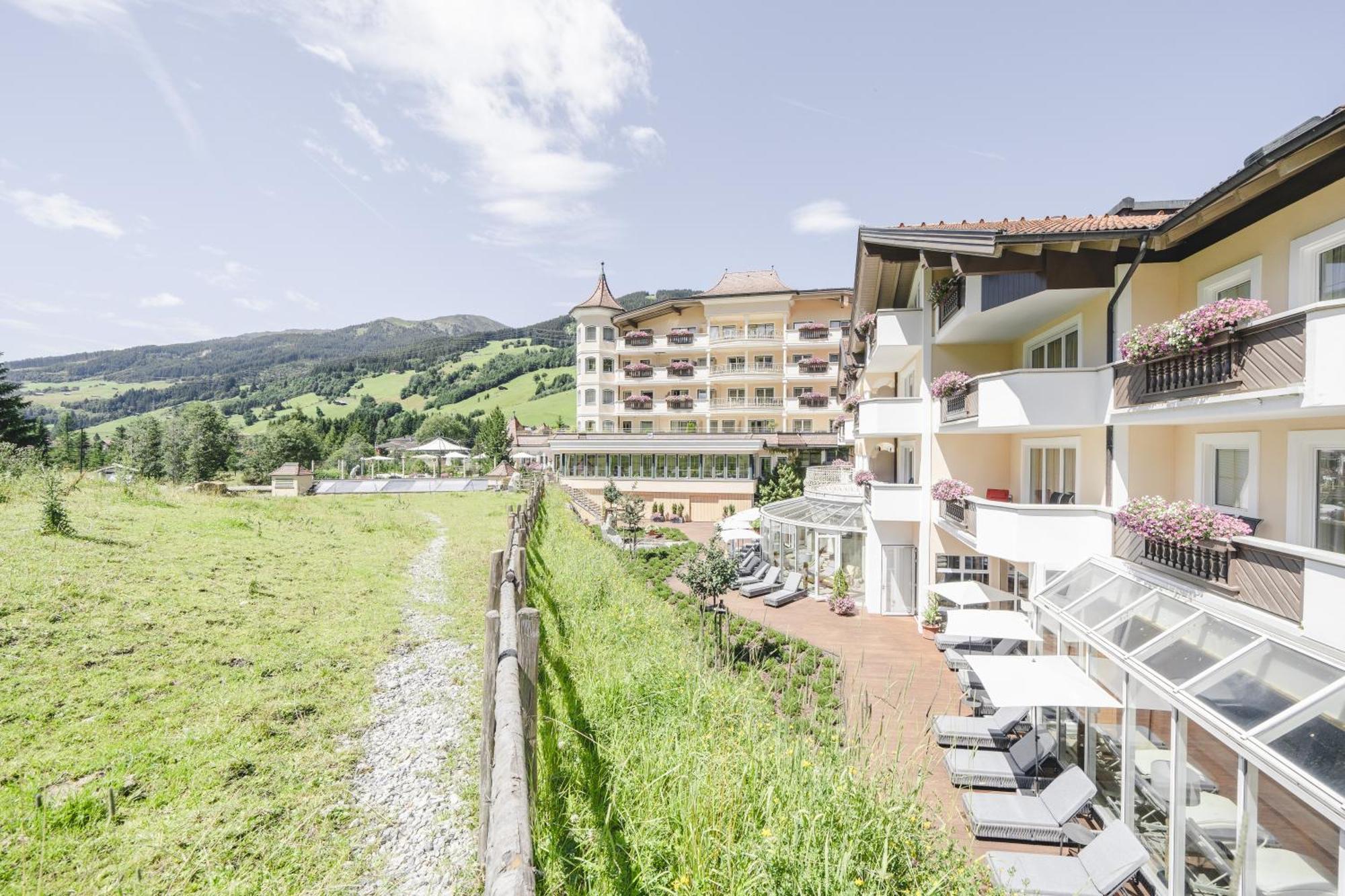 Traumhotel Alpina Superior --Yoga Und Ayurvedahotel (Adults Only) Gerlos Exteriér fotografie
