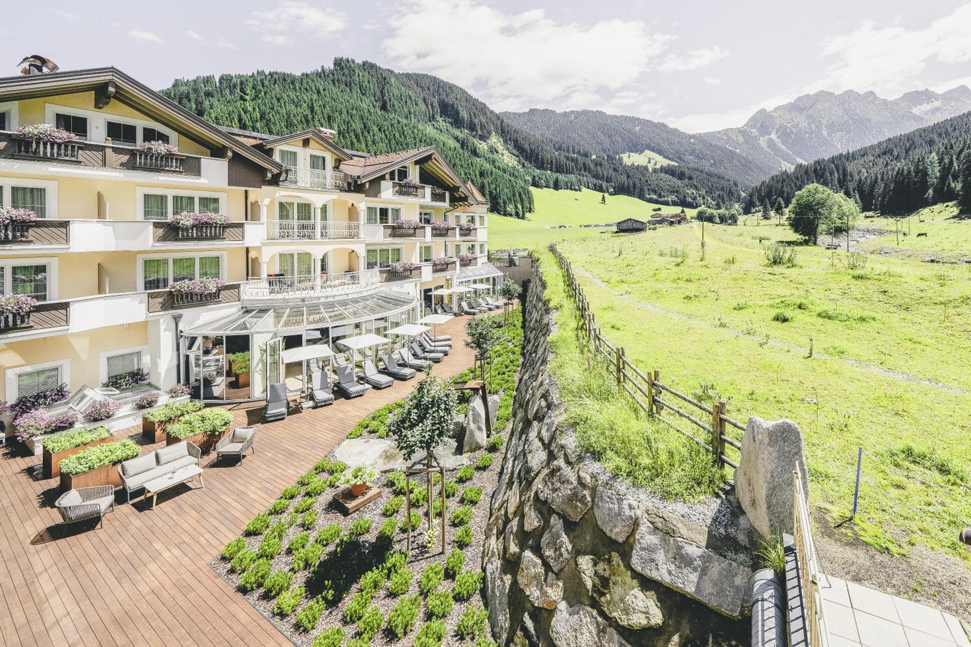 Traumhotel Alpina Superior --Yoga Und Ayurvedahotel (Adults Only) Gerlos Exteriér fotografie